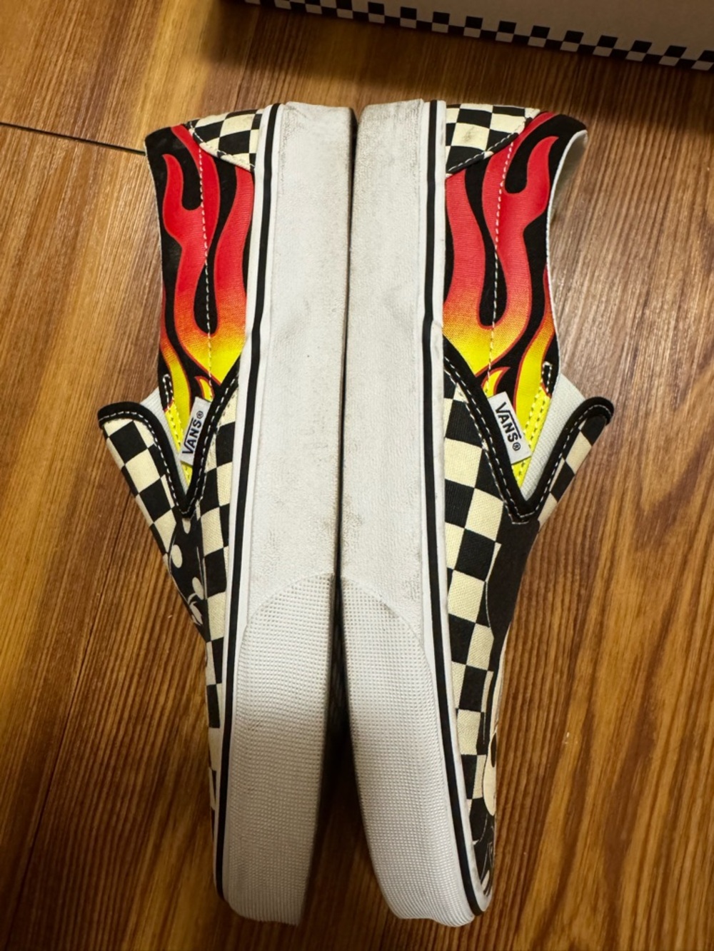 Disney x Vans Checkered Flames Mickey & Minnie Slip on Shoes - Picture 5 of 8